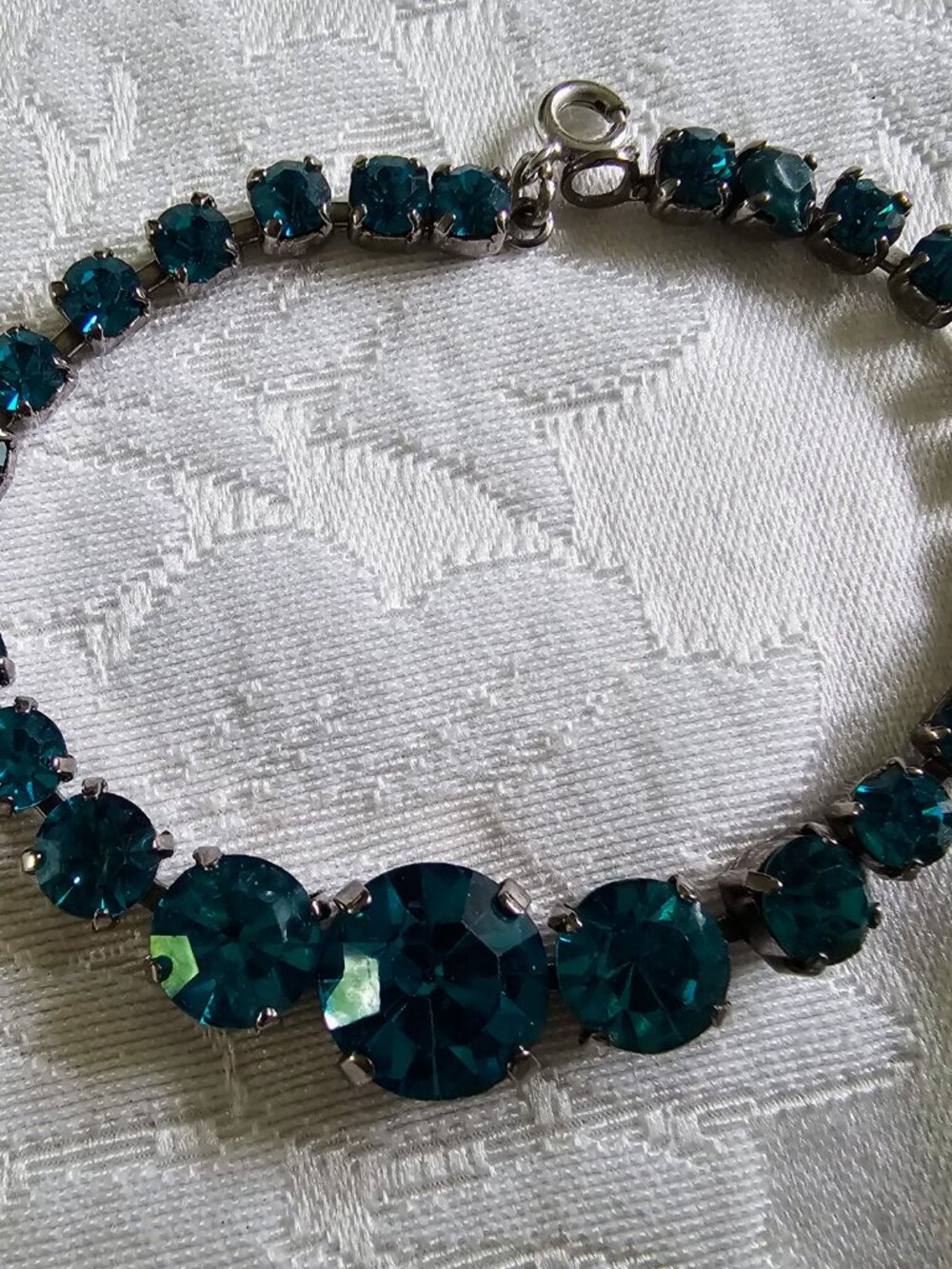 Three piece Rhinestone parure - Picture 4 of 7